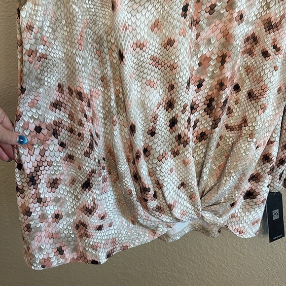 Clara Sun Woo Pink,Tan, White Textured Reptile Print Top/ Size medium/ NWT - Picture 7 of 10